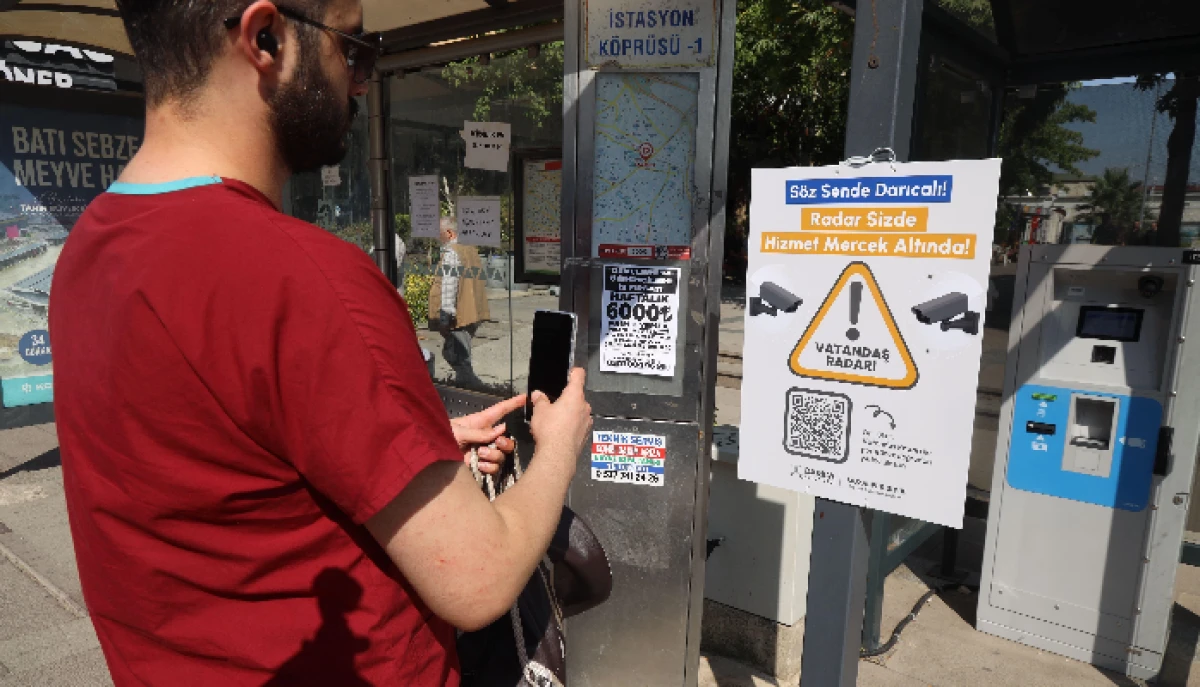 DARICA'DA ‘VATANDAŞ RADARI’ UYGULAMASIYLA HALKIN GÖRÜŞLERİNİ ALIYOR.