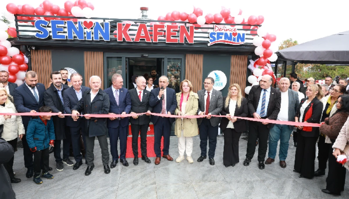 Erdem Arcan “Senin Kafen” Açılışına Katıldı.