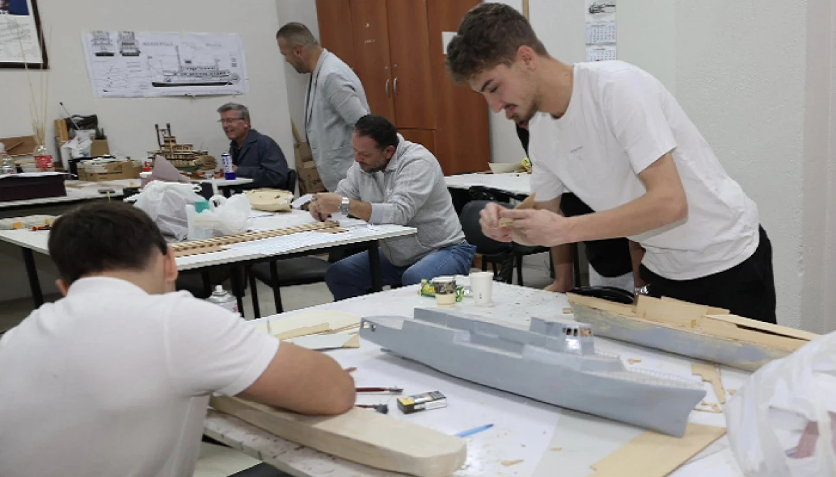 Geleceğin Teknikerlerinden Bandırma Vapuru Maketi Projesi