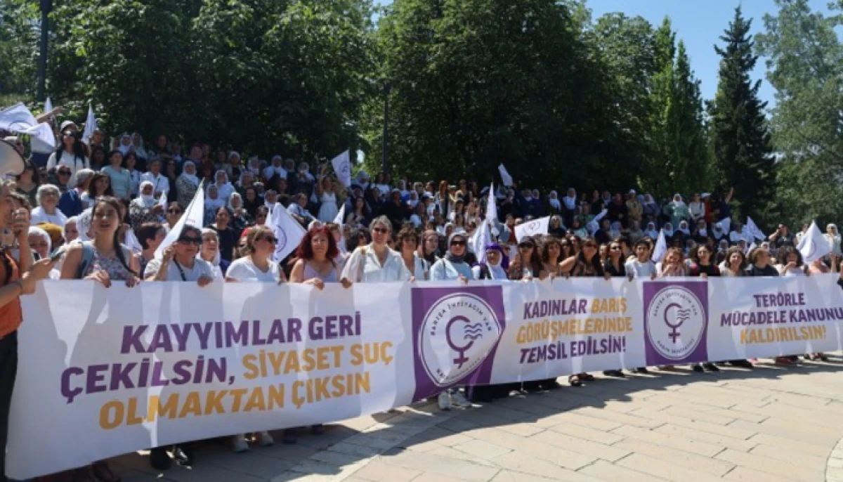 Kadınlar: 