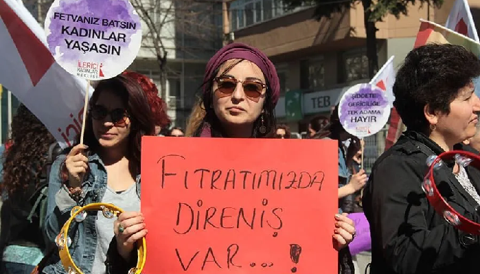  Verilere Göre Türkiye'de Kadın Erkek Eşitliği Sözde Kalıyor.